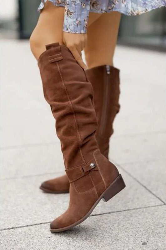 Stilla | Højder støvler med en lille hæl