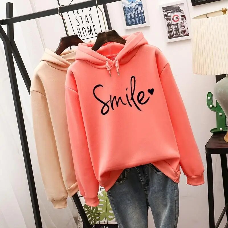 Stilla | Hoodie med vedhæng