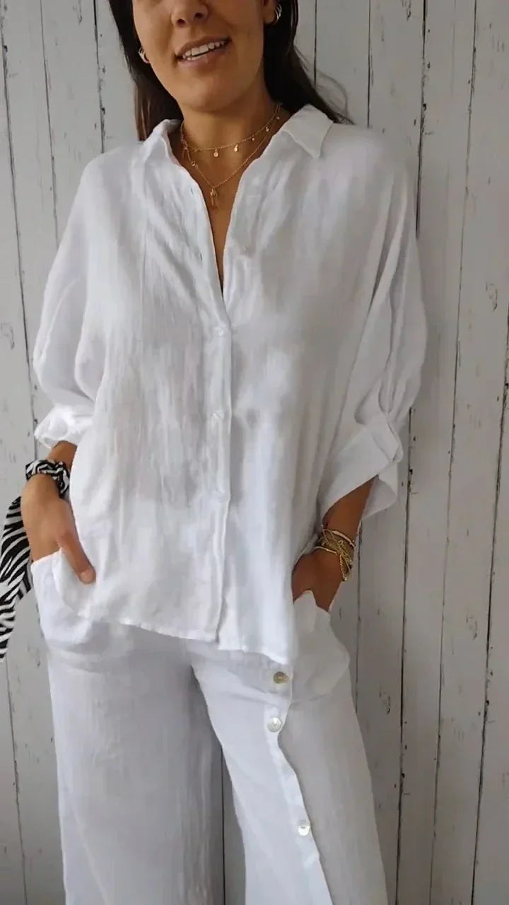 Stilla | Bluse i Bomuld og Linned med Knapliste Design