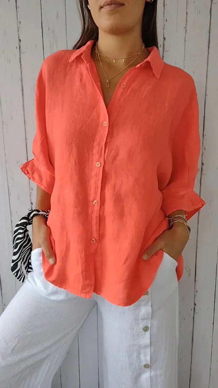 Stilla | Bluse i Bomuld og Linned med Knapliste Design
