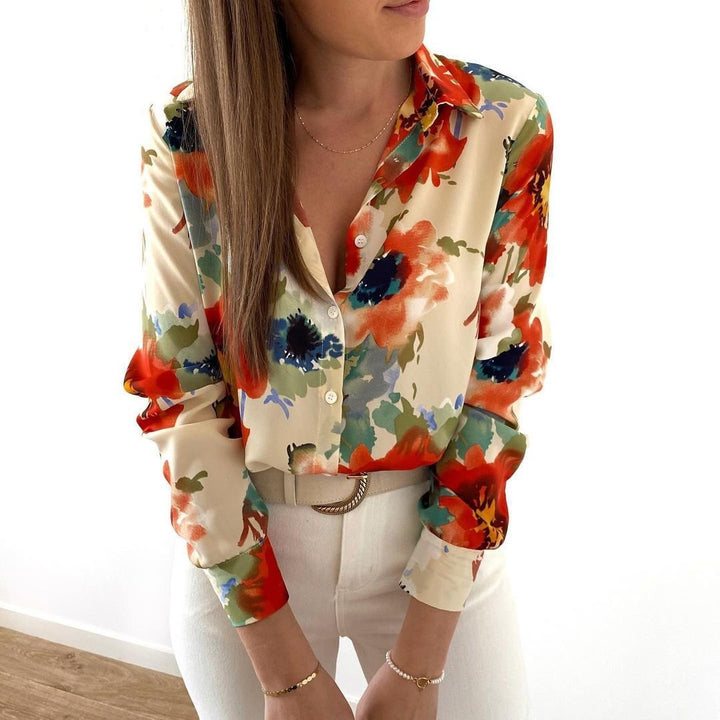 Stilla | Langærmet skjorte med blomstrede knapper