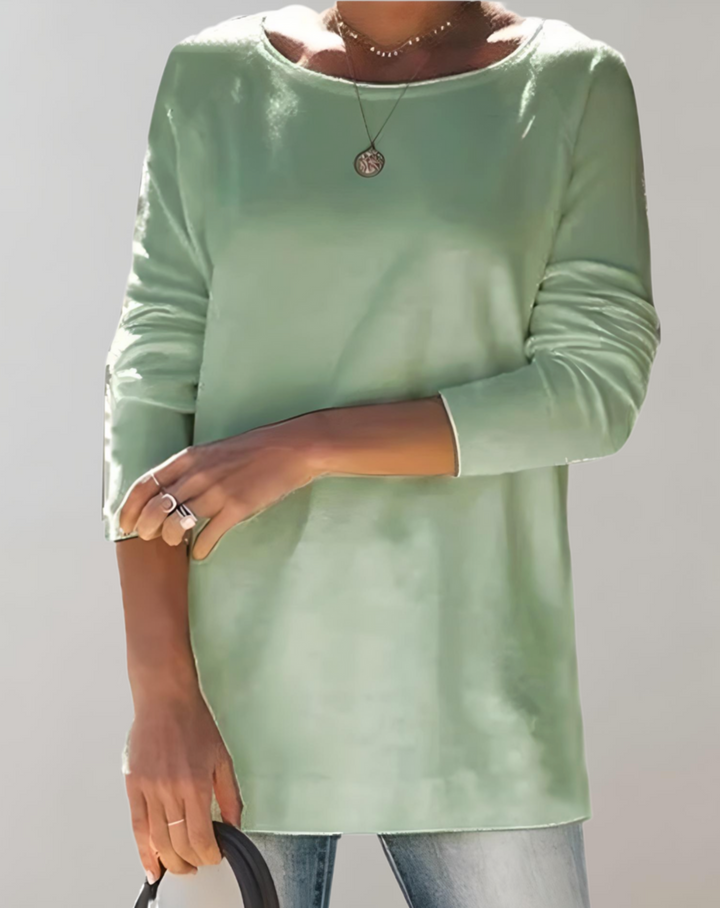 Stilla | Pull Semi Overstørrelse og Ekstra Lang Med Klassisk Rund Halsudskæring