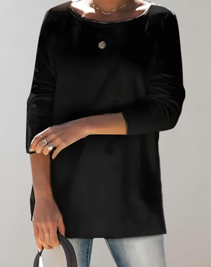 Stilla | Pullover Semi Over Size og Ekstra Lang Med En Klassisk Rund Halsudskæring