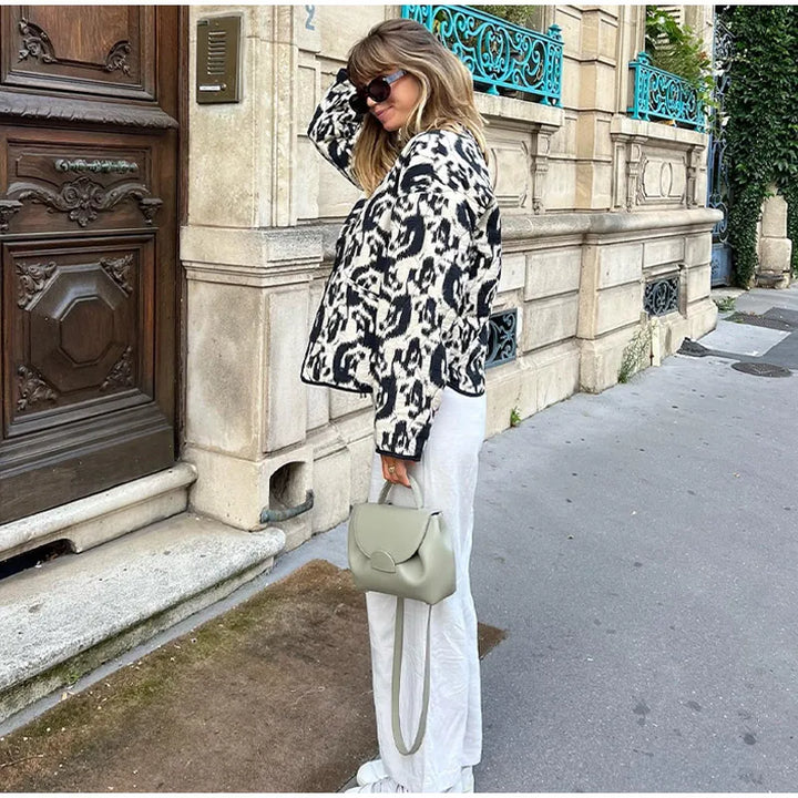 Stilla | Fashionabel Damejakke Med Mønster