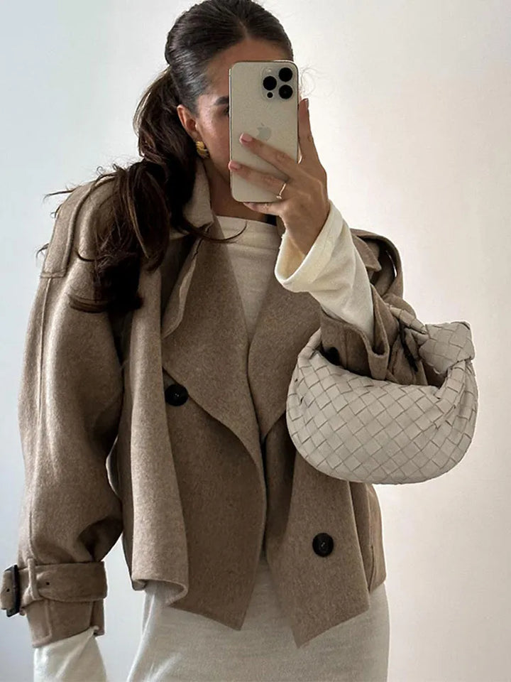 Stilla | Kort Trenchcoat Til Kvinder