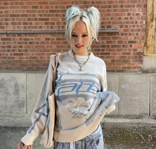 Stilla | En Trendy Streetwear-Strik til et Modigt Look
