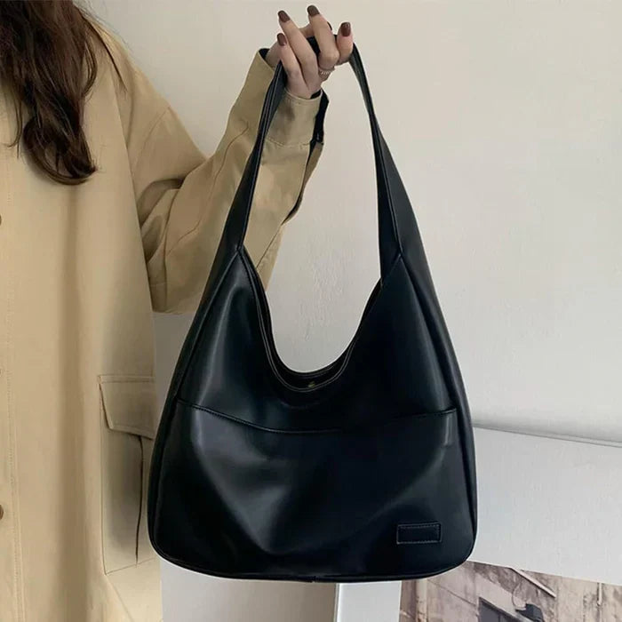 Stilla | På Skulderen Elegance Og Stil På Rejsen