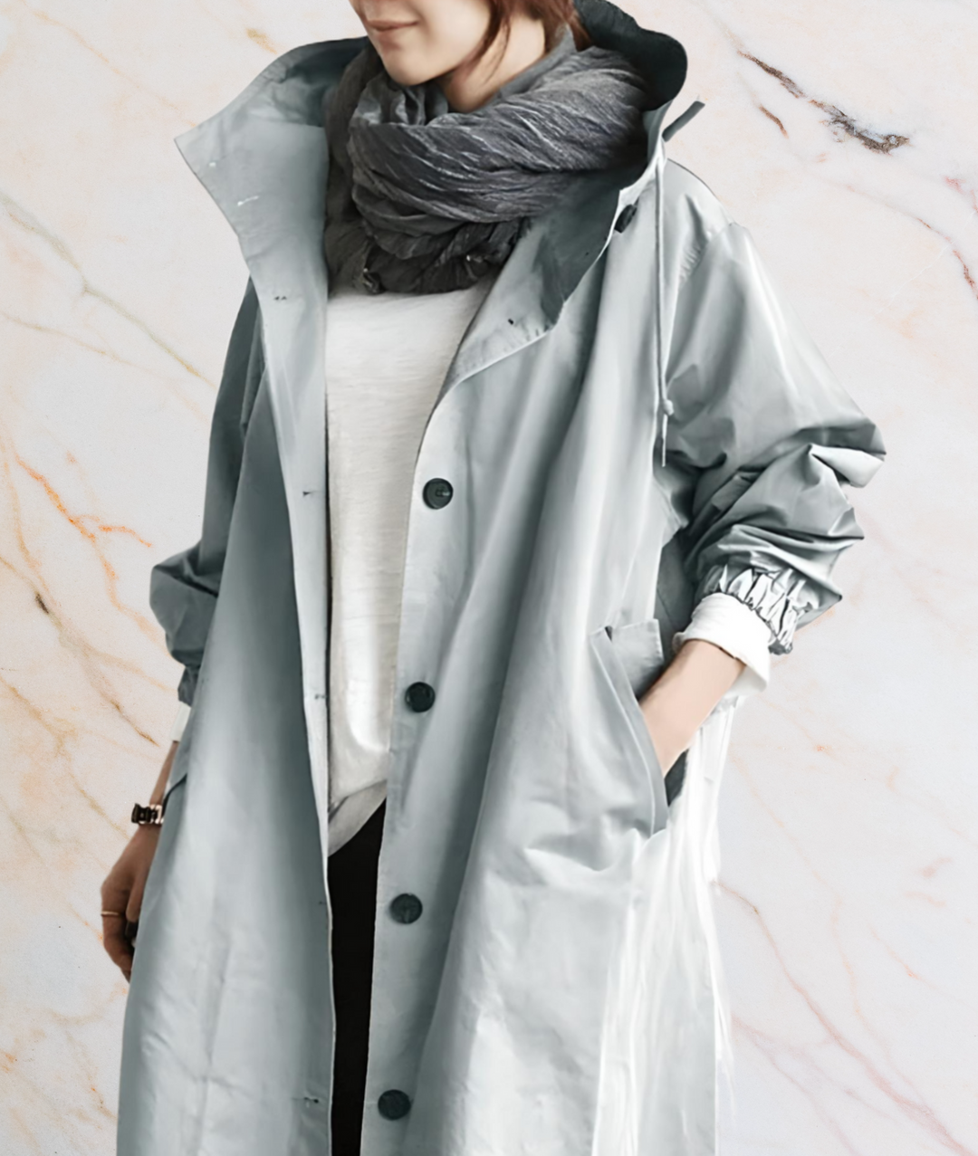 Stilla | Oversized Lang Jakke med Knapper og Dyb Side Lommer