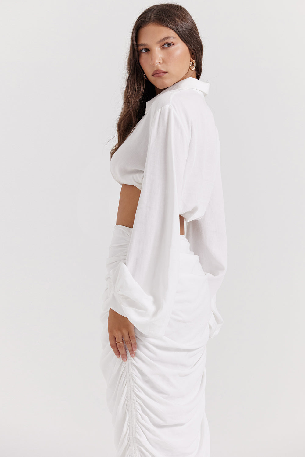 Stilla | Hvid Dyb Blouson Top Med Plisseret Maxi Nederdel