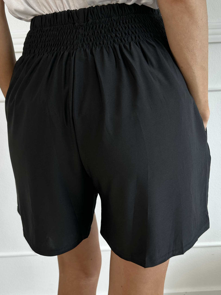 Stilla | Elastiske High Waist Shorts
