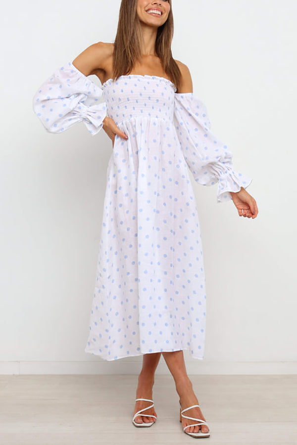 Stilla | Off Shoulder Smocked Midi Kjole