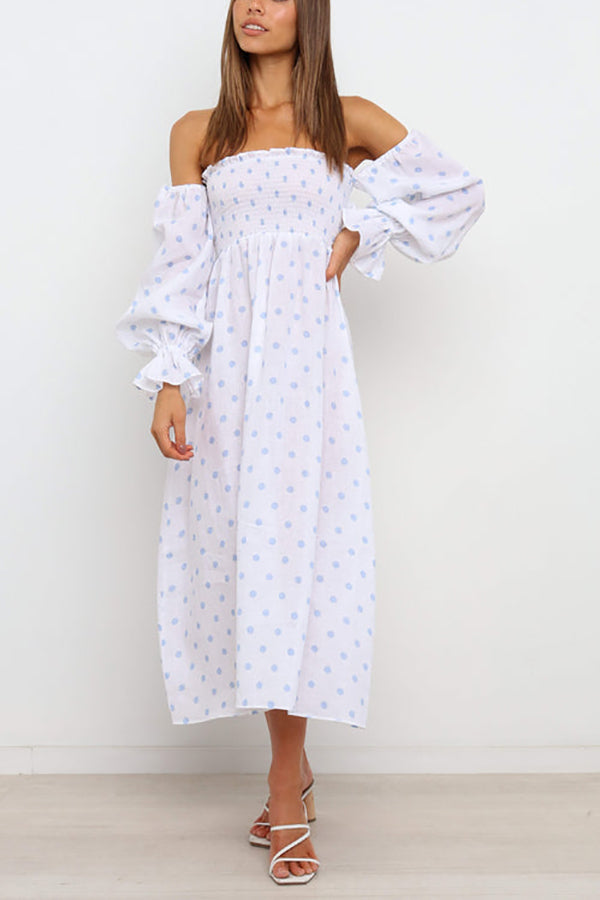 Stilla | Off Shoulder Smocked Midi Kjole