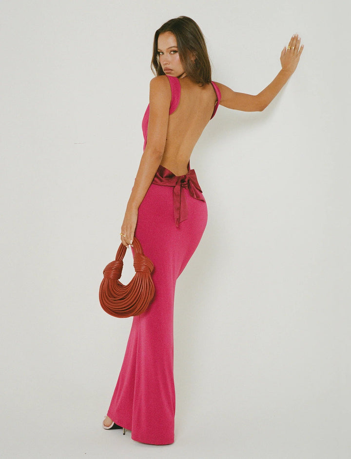 Stilla | Back Bow Bodycon Maxikjole
