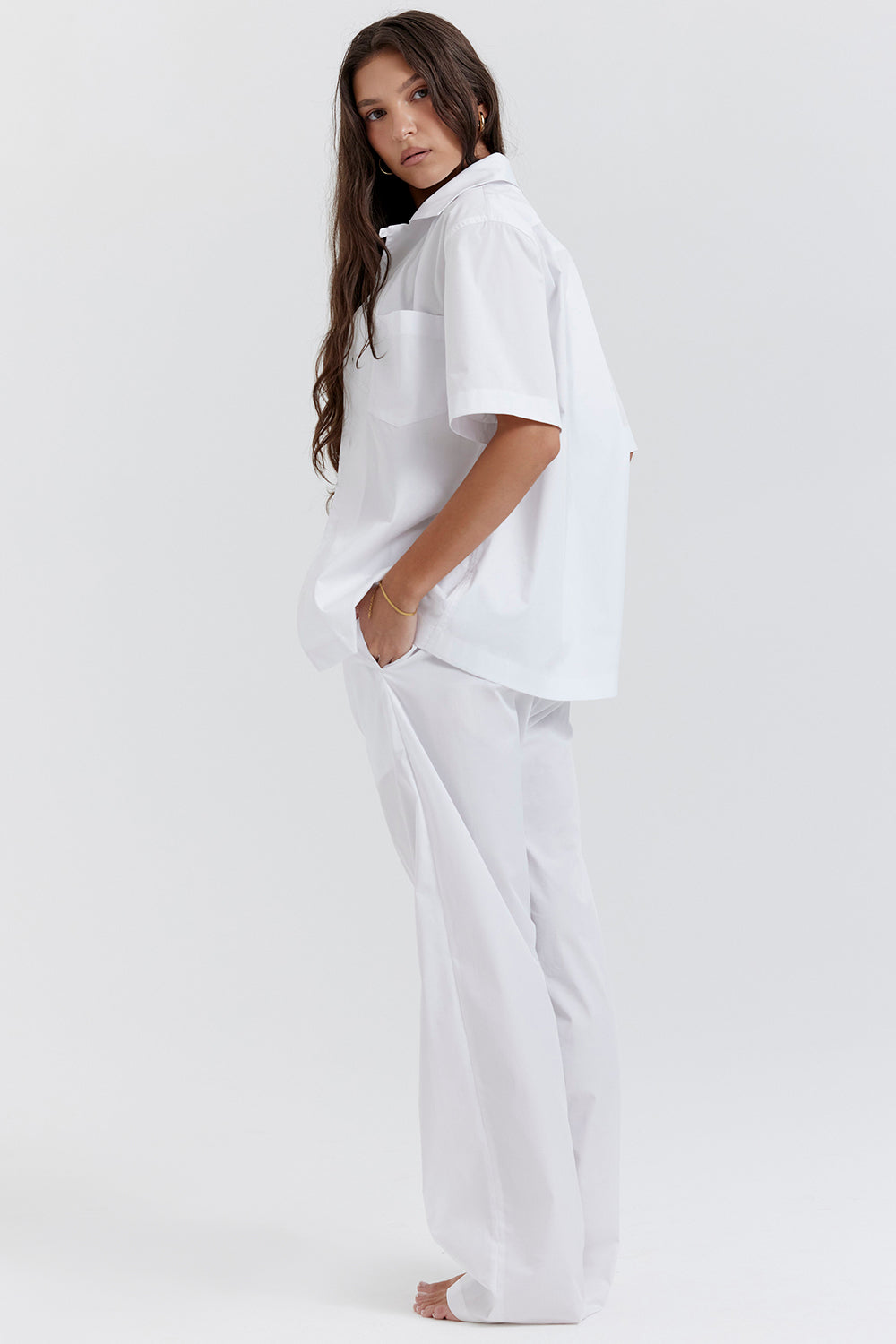 Stilla | Hvid Oversized Skjorte Med Bukser Med Afslappet Pasform