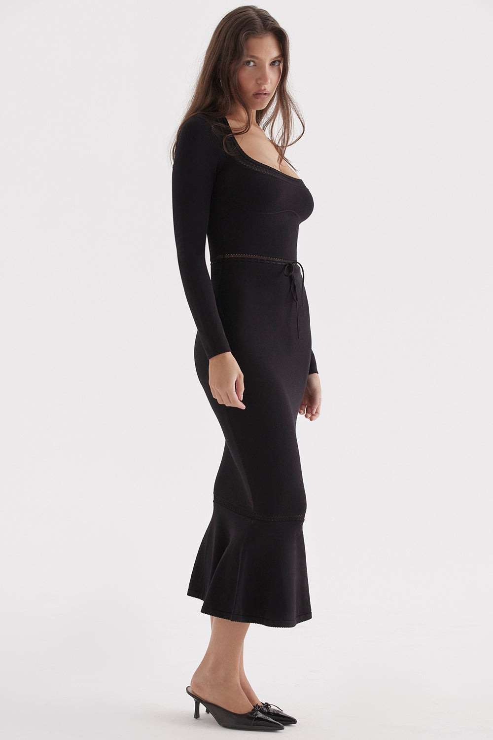Stilla | Sort Elegante Strikket Midikjole