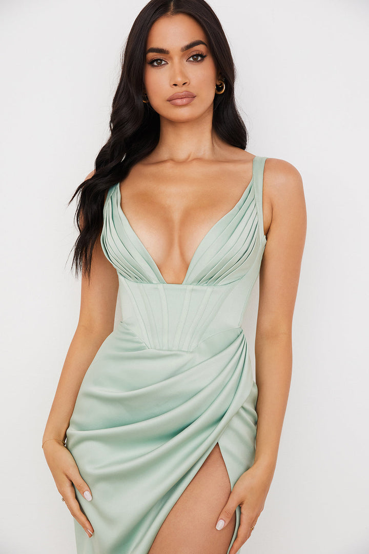 Stilla | Satin Plisseret Midikjole