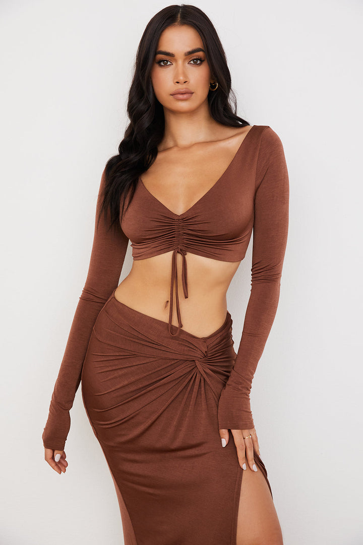 Stilla | Chokoladerynet Croptop Med Jersey Maxi Nederdel Med Snoet Front