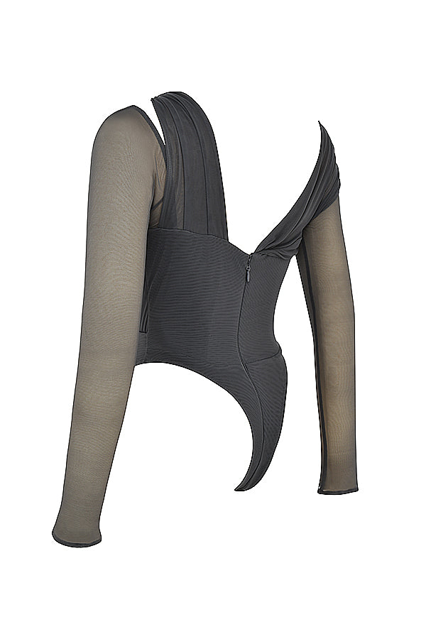 Stilla | Shadow Bodysuit Med Asymmetrisk Udskæring Og Lagdelt Mini Nederdel
