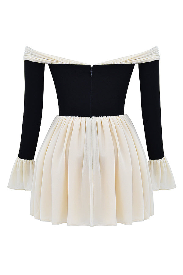 Stilla | Off Shoulder Kjole