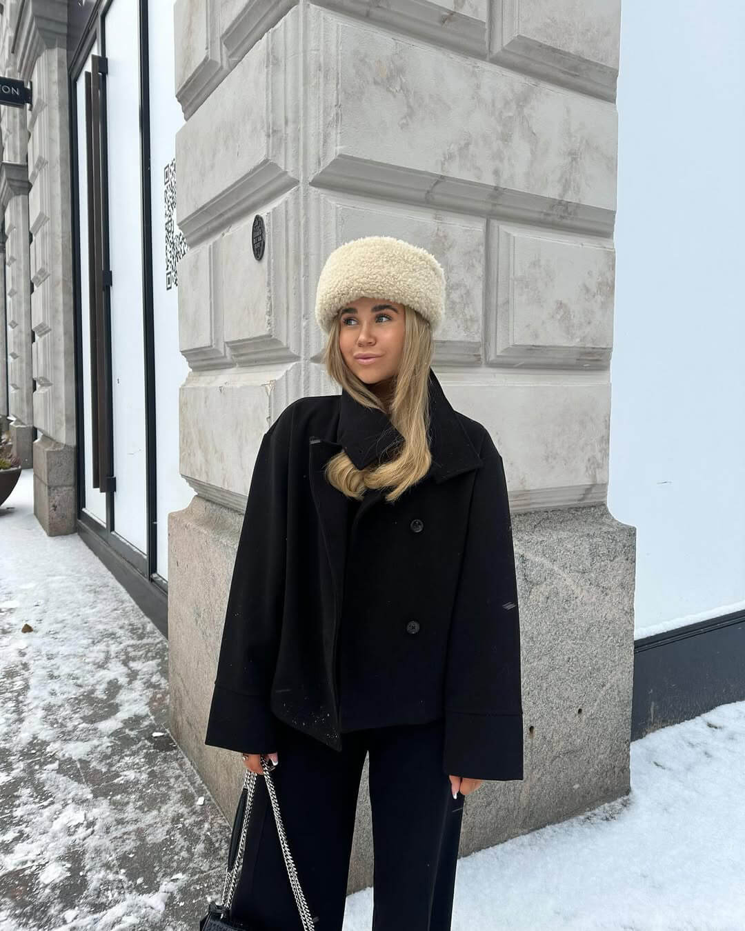 Stilla | Elegant Jakke med Stående Krave