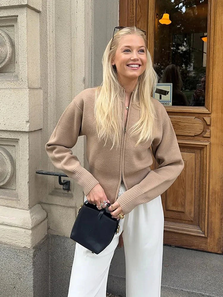 Stilla | Cardigan med Lynlås
