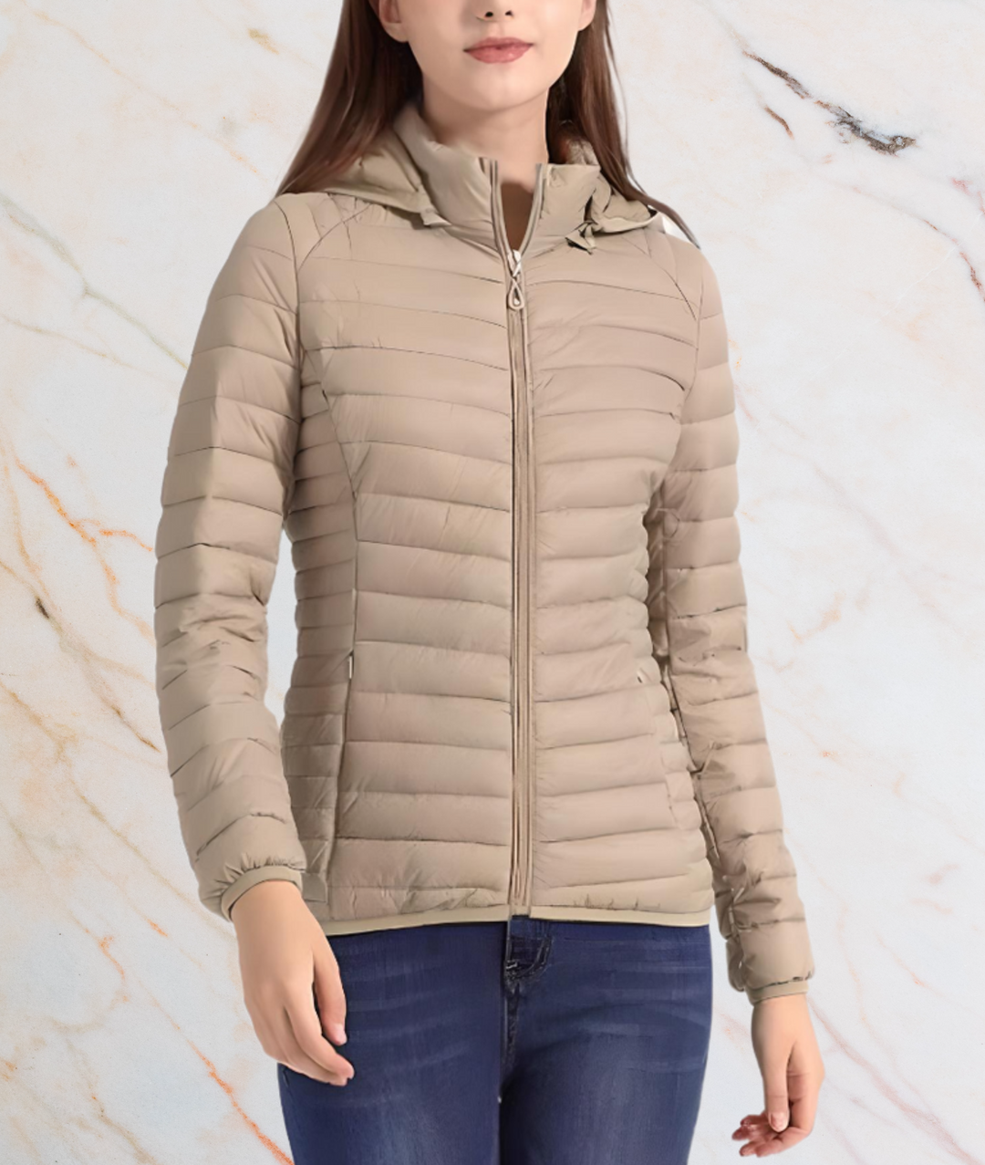 Stilla | Slim Fit Puffy Jakke med lynlås - Maylee