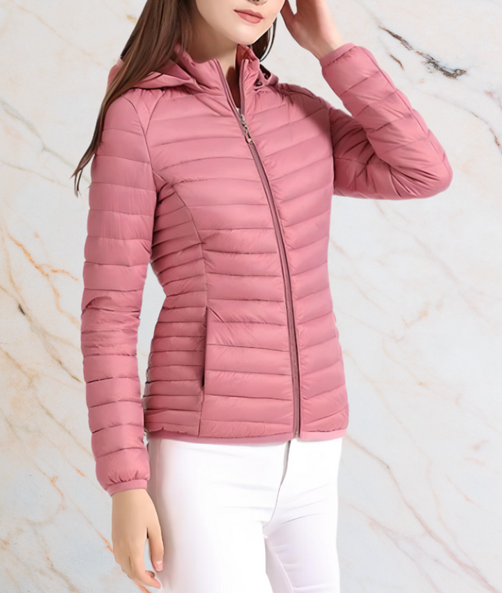 Stilla | Slim Fit Puffy Jakke med lynlås - Maylee
