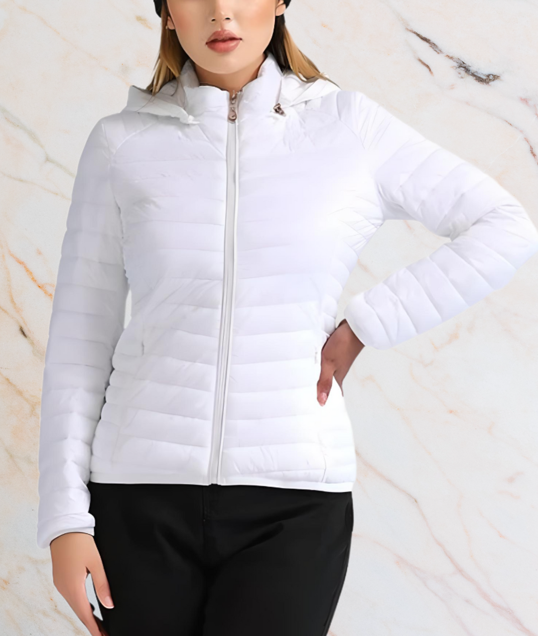 Stilla | Slim Fit Puffy Jakke med lynlås - Maylee