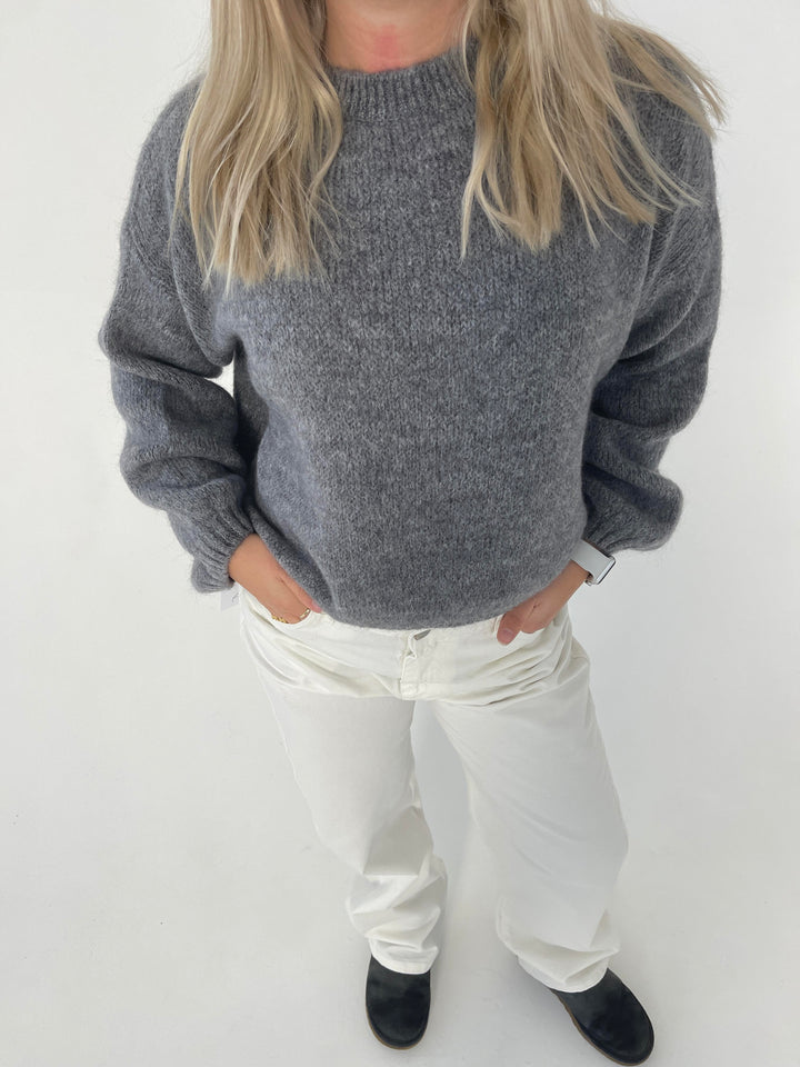 Stilla | Blød Dame Sweater med Løs Pasform