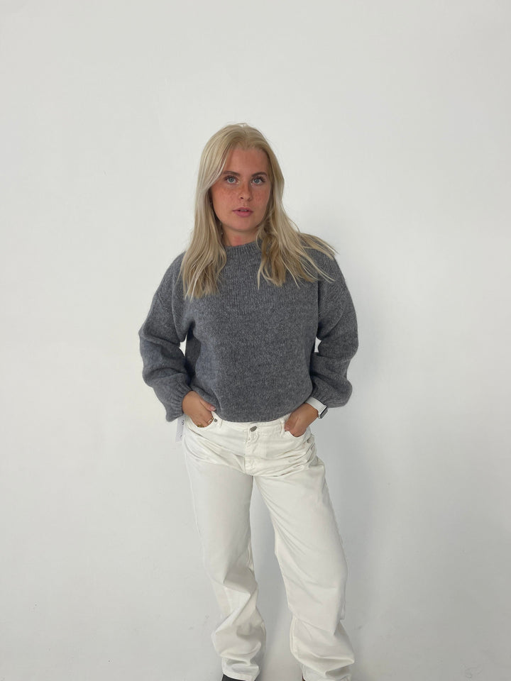 Stilla | Blød Dame Sweater med Løs Pasform