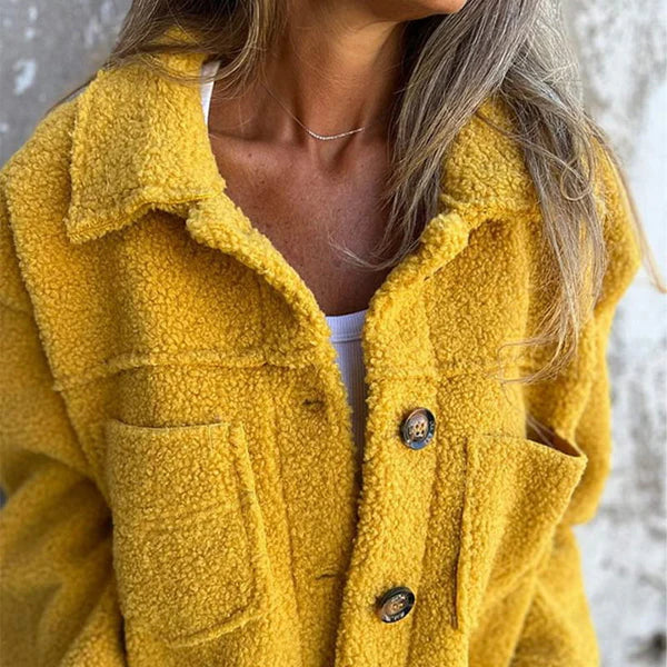 Stilla | Kort Uld Blazer Med Revers