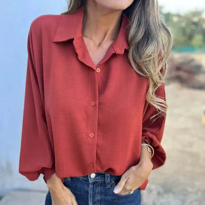 Stilla | Elegant Bluse med raffinerede detaljer