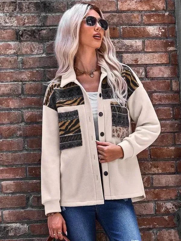 Stilla | Stilfuld Patchwork V-udskæring Damefrakke