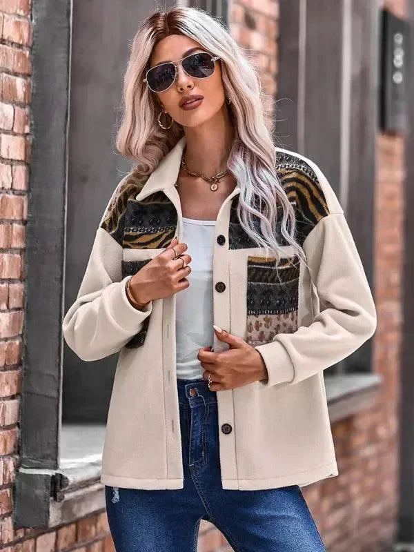Stilla | Stilfuld Patchwork V-udskæring Damefrakke