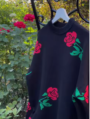 Stilla | Smuk blomsterprint sweater