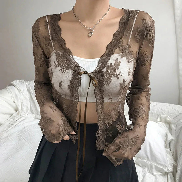 Stilla | Kvinders V-Hals Blonder Mode Designer Gennemsigtig Bluse Langærmet Toppe